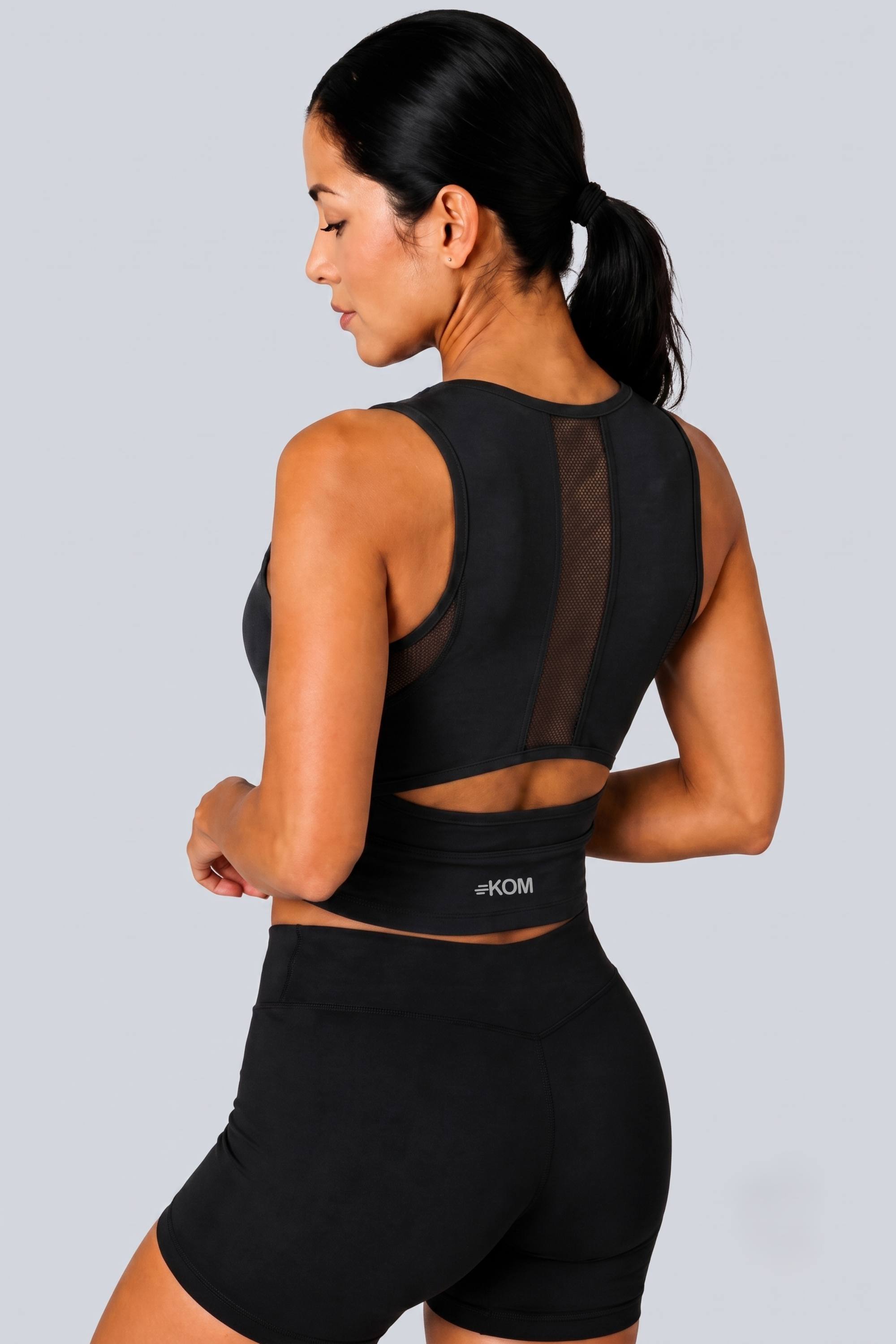 Top Deportivo Mujer Línea Giro
