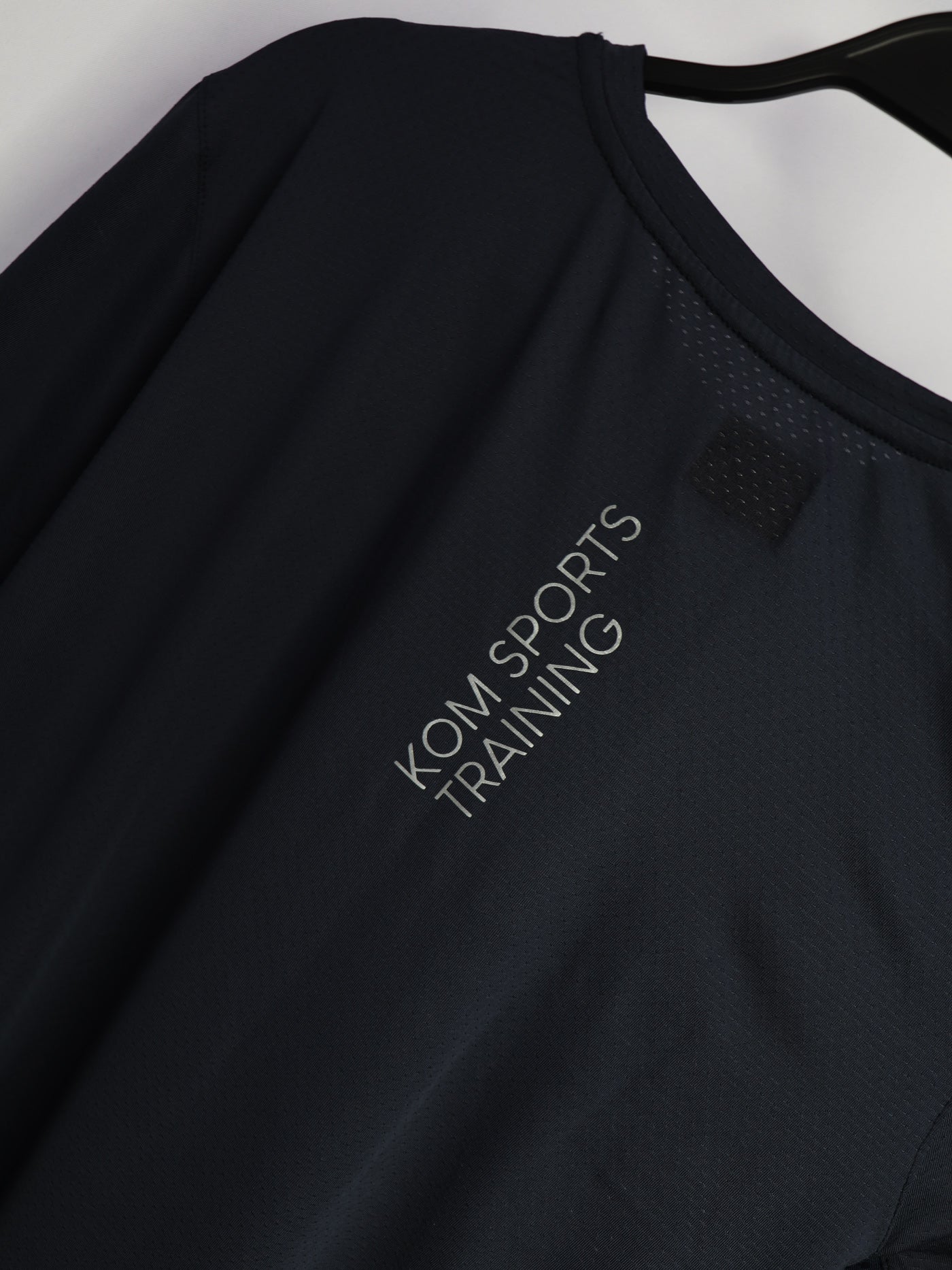 Camiseta deportiva running GIRO color natural