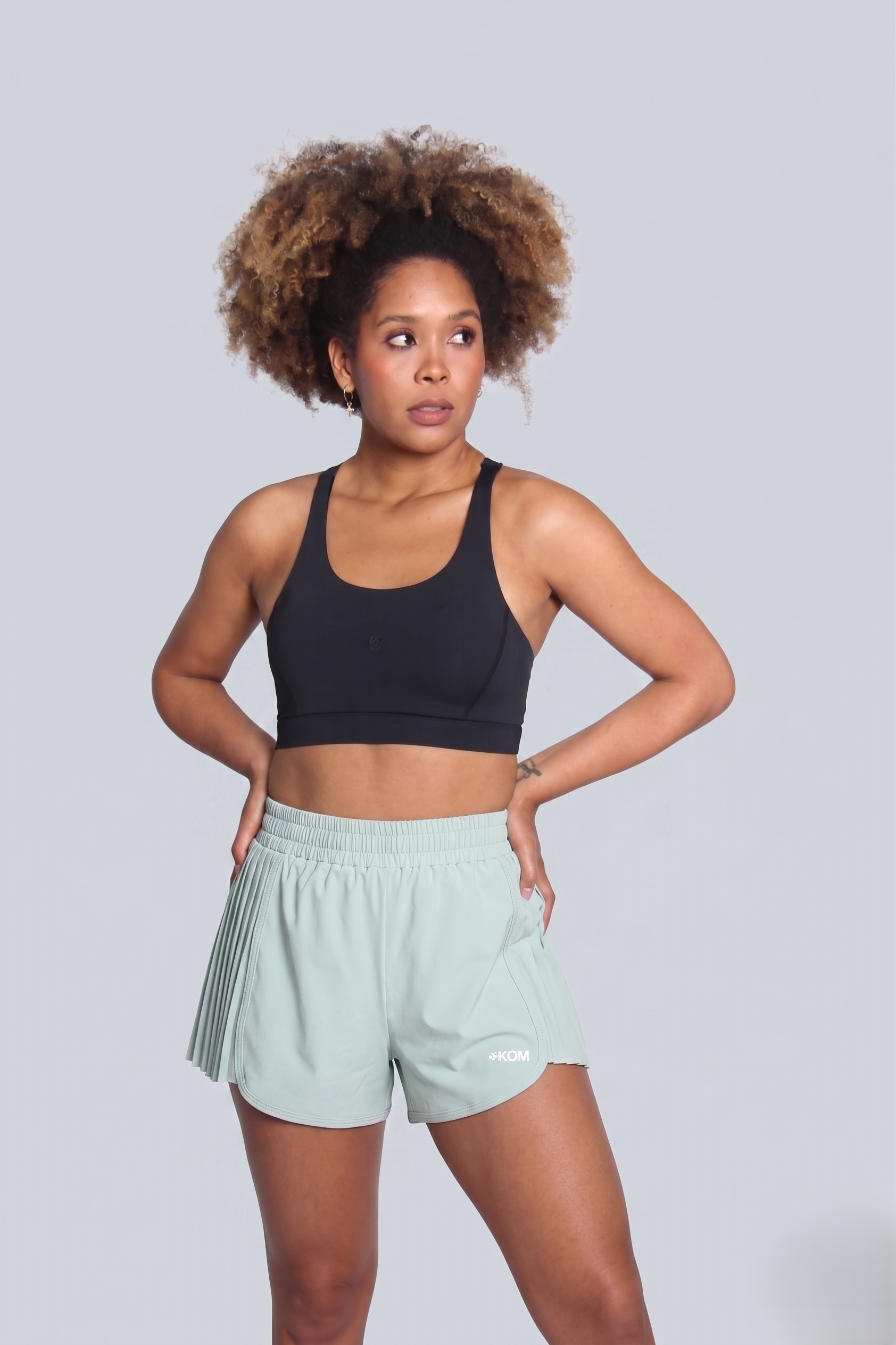 Short Running Deportivo Mujer Línea Tour con Boxer Interno y Bolsillo