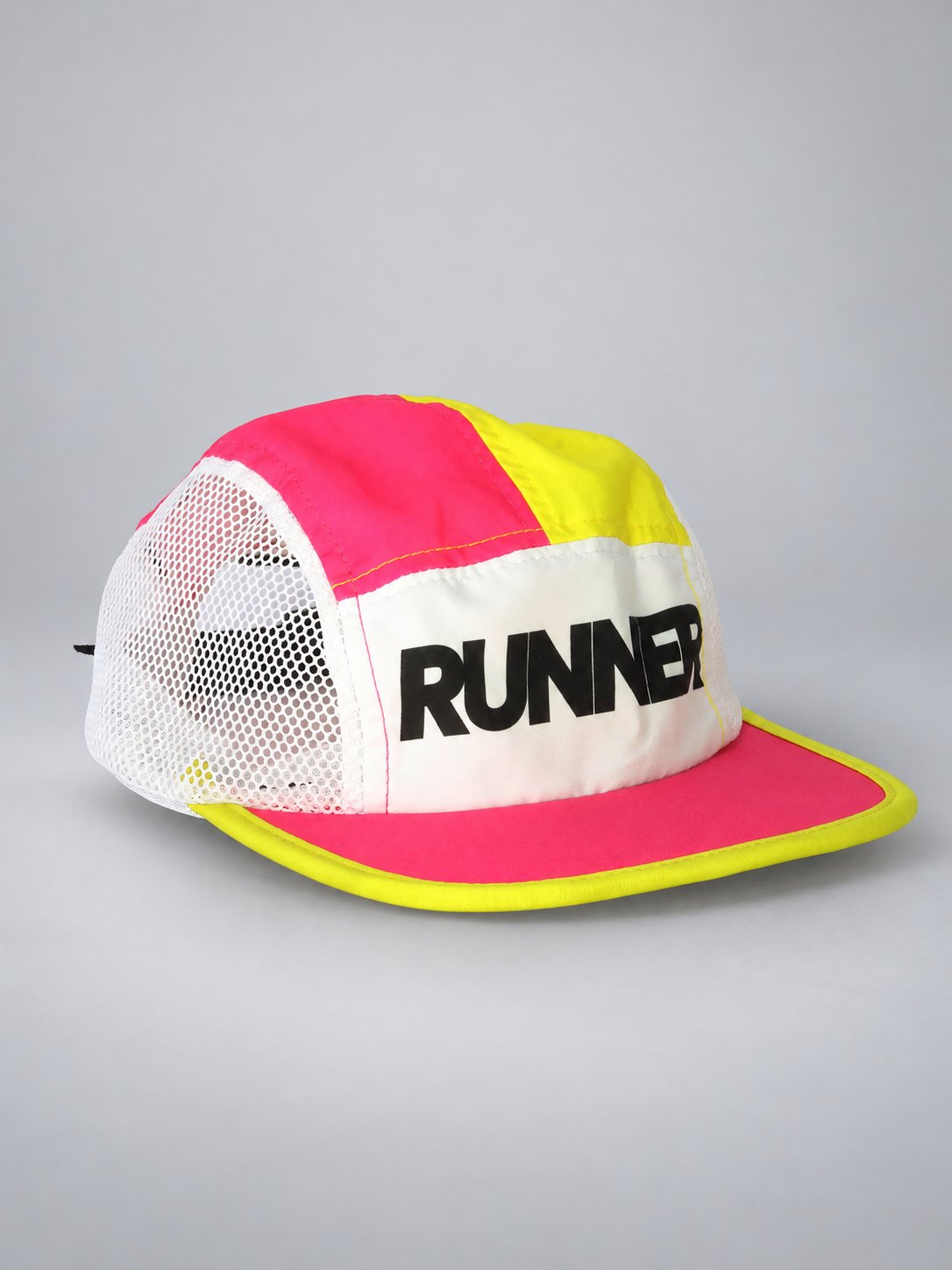 Gorra 5 paneles ventilada running