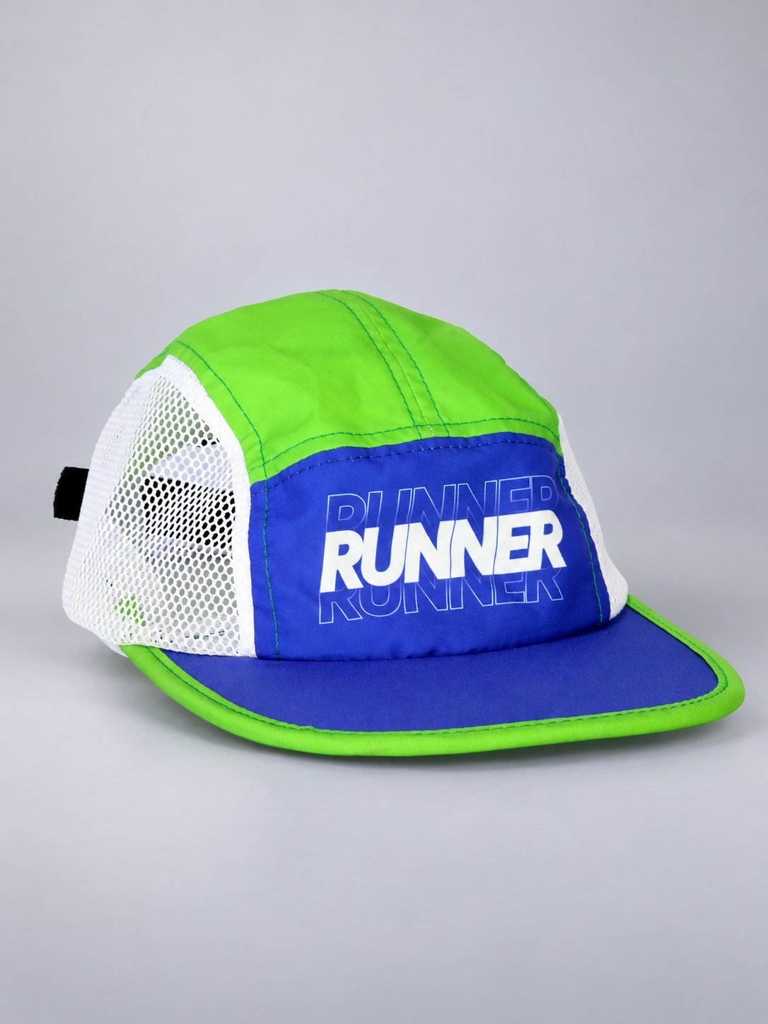 Gorra 5 paneles ventilada running