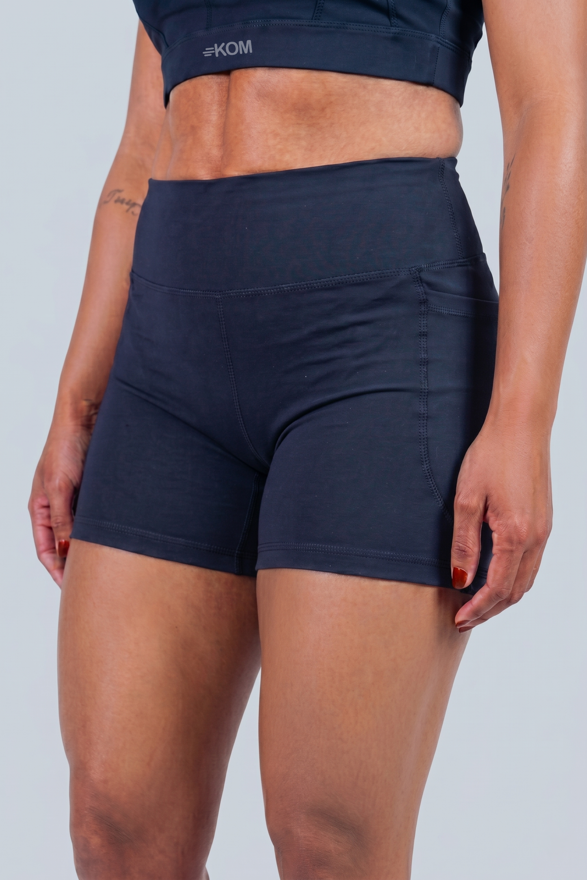 Biker Deportivo Mujer Línea Vuelta