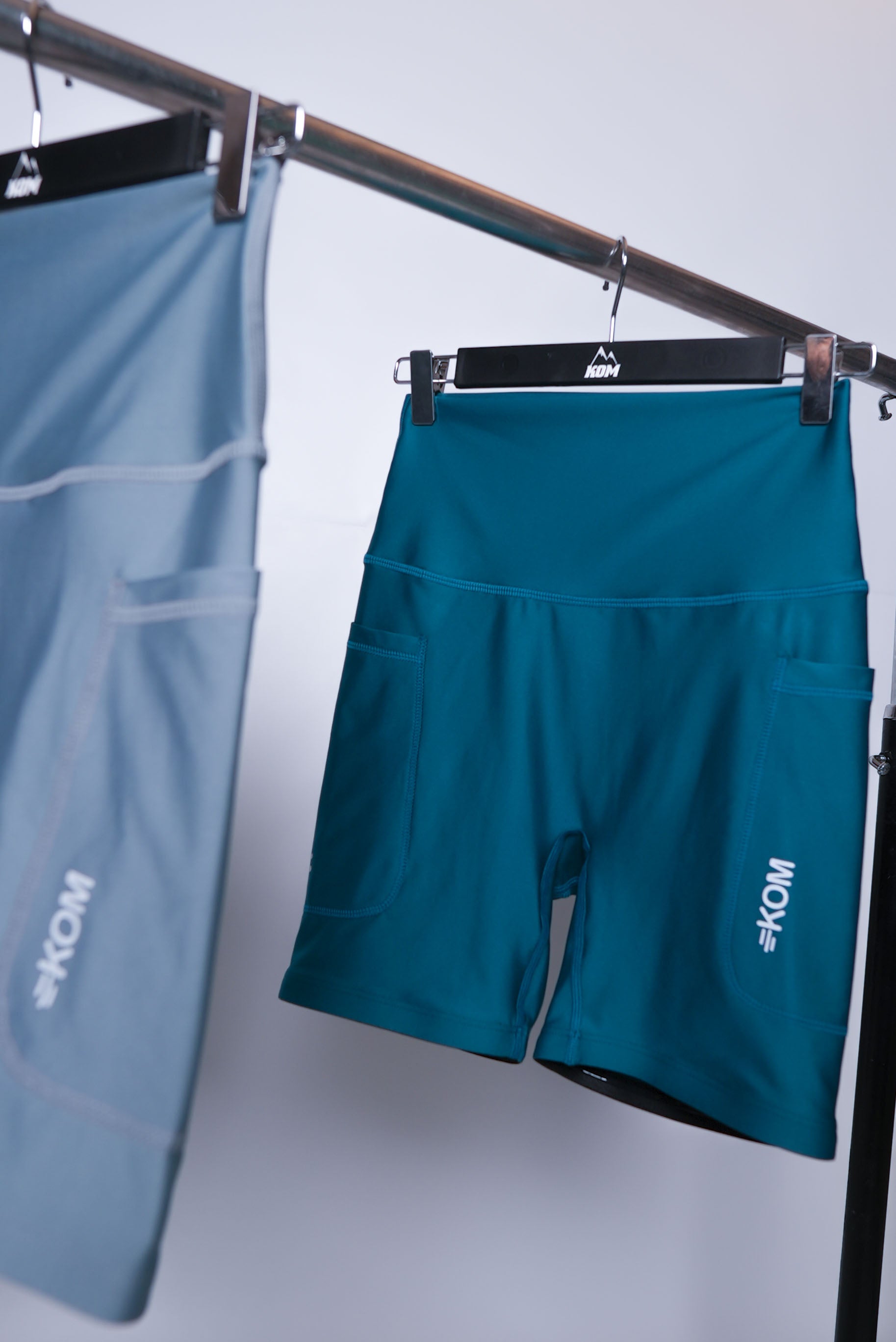 Pantaloneta Biker GIRO dama Running