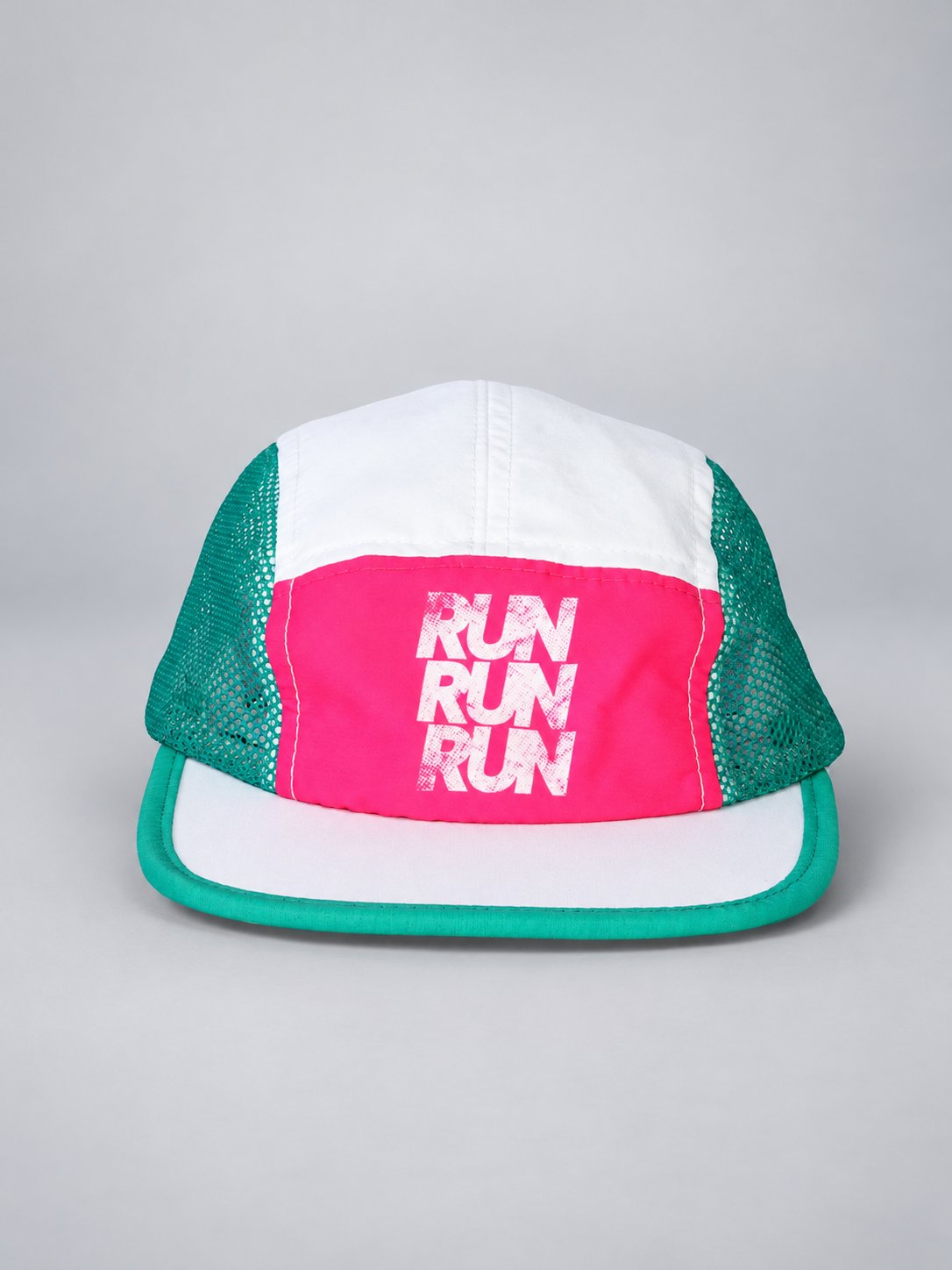Gorra 5 paneles ventilada running