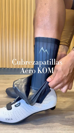 Mira cómo se ponen los cubrezapatillas Aero